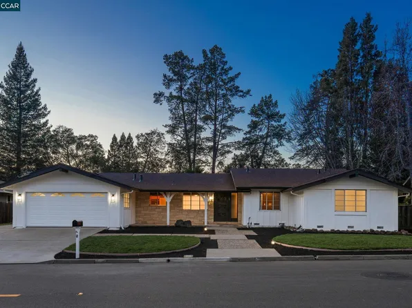 5 Hardie Dr, Moraga, CA 94556