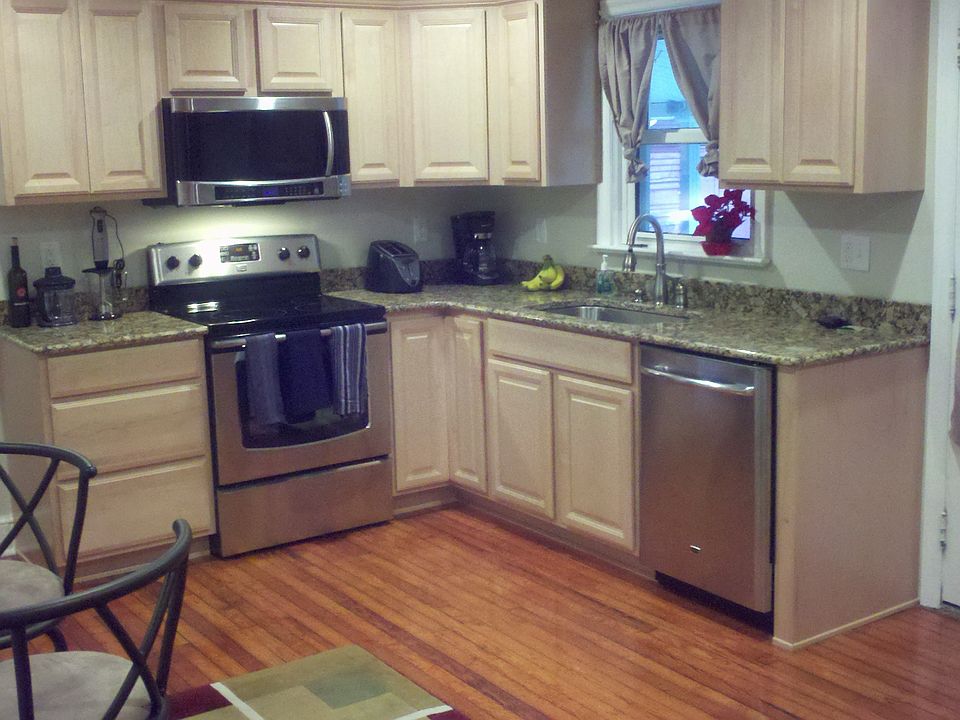 2nd image of 1107 Ruxton Rd