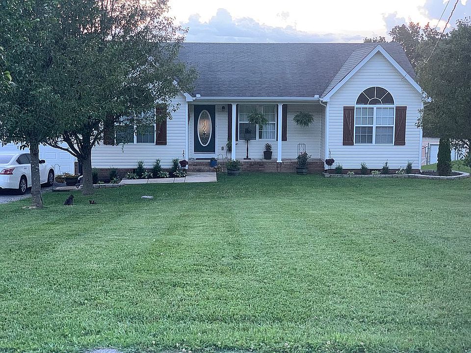 1st image of 110 Fort Cir