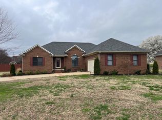 608 Fairfield Dr, Paris, TN 38242