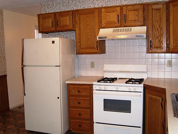 3rd image of 36 E Fayette St APT 1-A