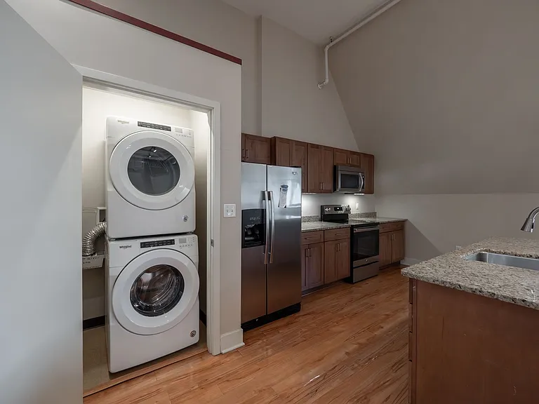 Fifth Avenue School Lofts — Photo 67