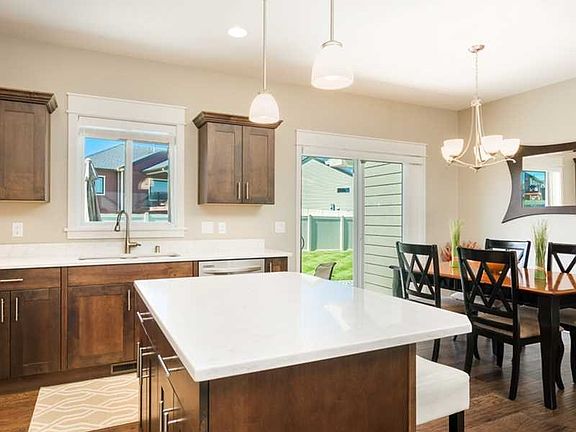 5th image of 3038 Golden Acres Dr