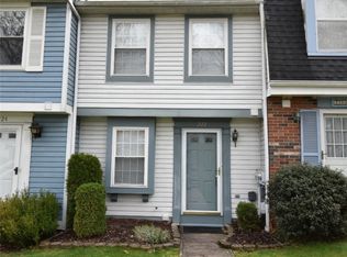222 Olde Orchard Dr, Bridgeville, PA 15017