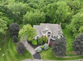 657 Tamarack Rd, Cheshire, CT 06410