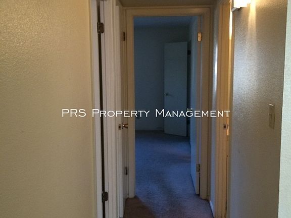 4th image of 2404 E Pebble Beach Dr