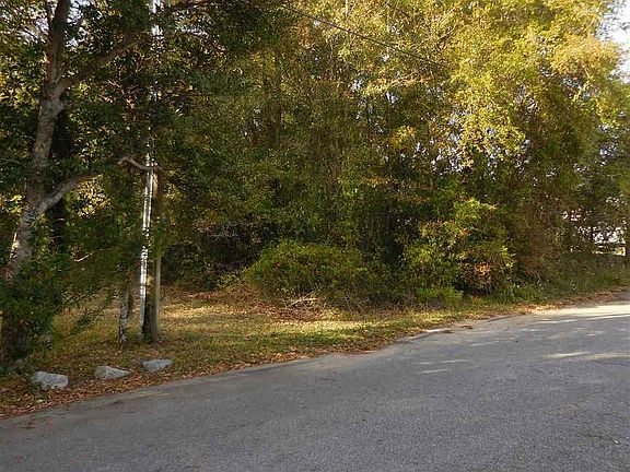 5th image of 860 Paradise Beach Cir