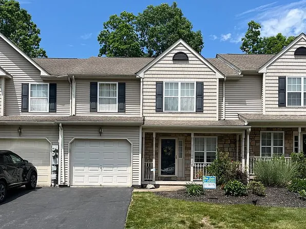 110 Fox Hollow Dr, Drums, PA 18222