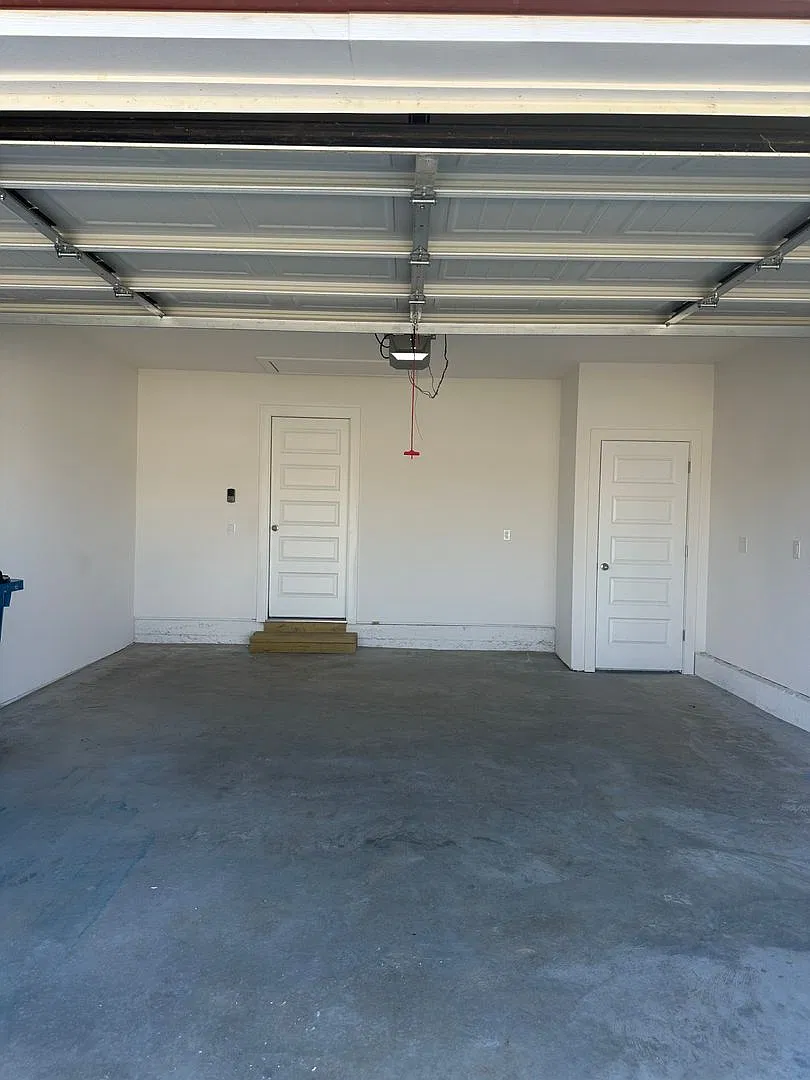 Brand new construction! — Photo 2