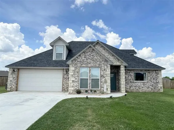 12225 NE Caribou Ct, Elgin, OK 73538