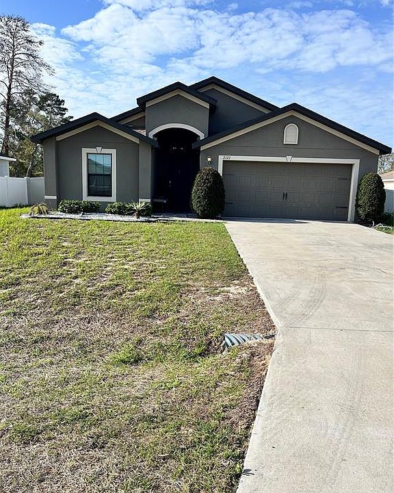 1st image of 2121 Hibiscus Pl
