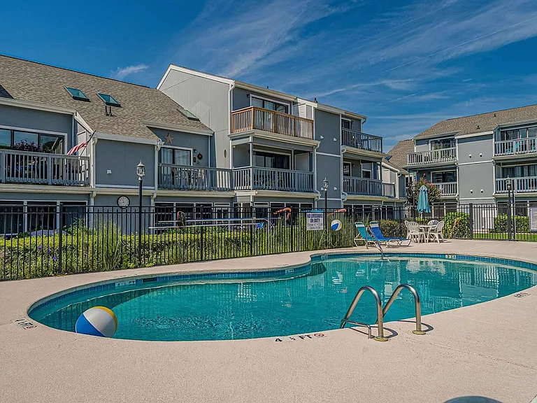 1890 Colony Dr #2-ID1381671P — Photo 30