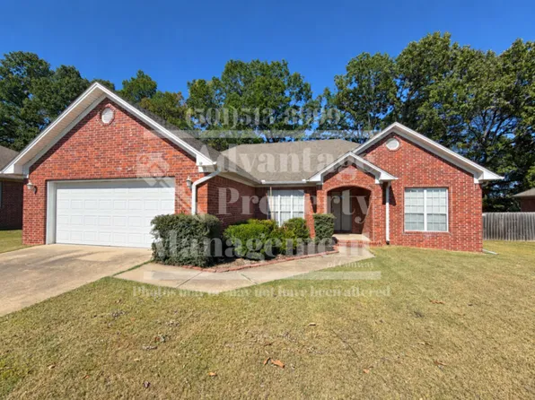 19 Valmont St, Greenbrier, AR 72058