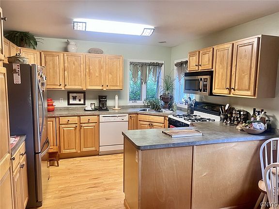3rd image of 3273 Walden Oaks Blvd