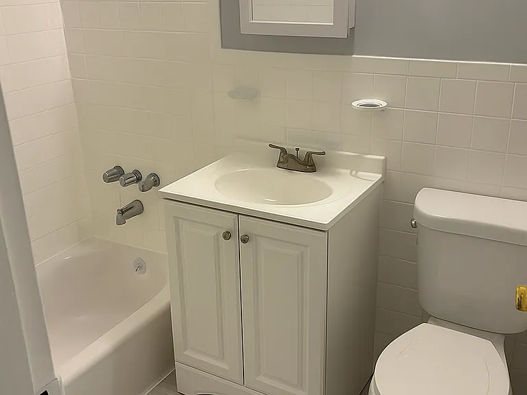Riley Realty Apartments — Photo 5
