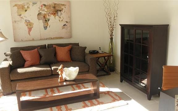 2nd image of 461 Desert Lakes Dr