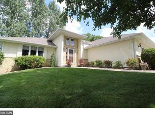 717 Wildflower Ln, Sauk Rapids, MN 56379