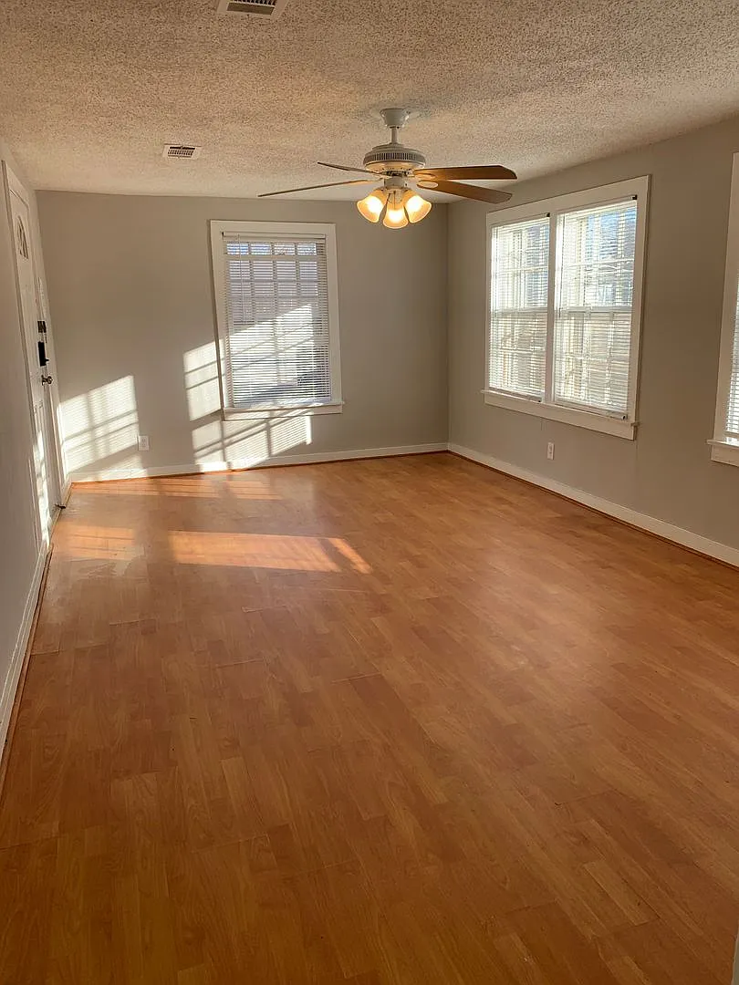 1050 Dubois Street , Denison TX 75020 — Photo 2