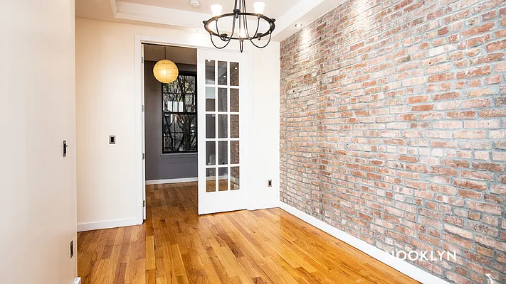 Rented by Nooklyn NYC LLC | media 13