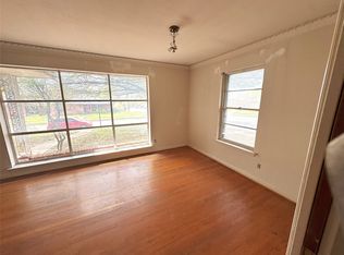 1905 Province Ln, Dallas, TX 75228