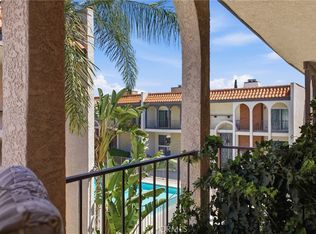 5477 Nestle Ave Unit 11, Tarzana, CA 91356