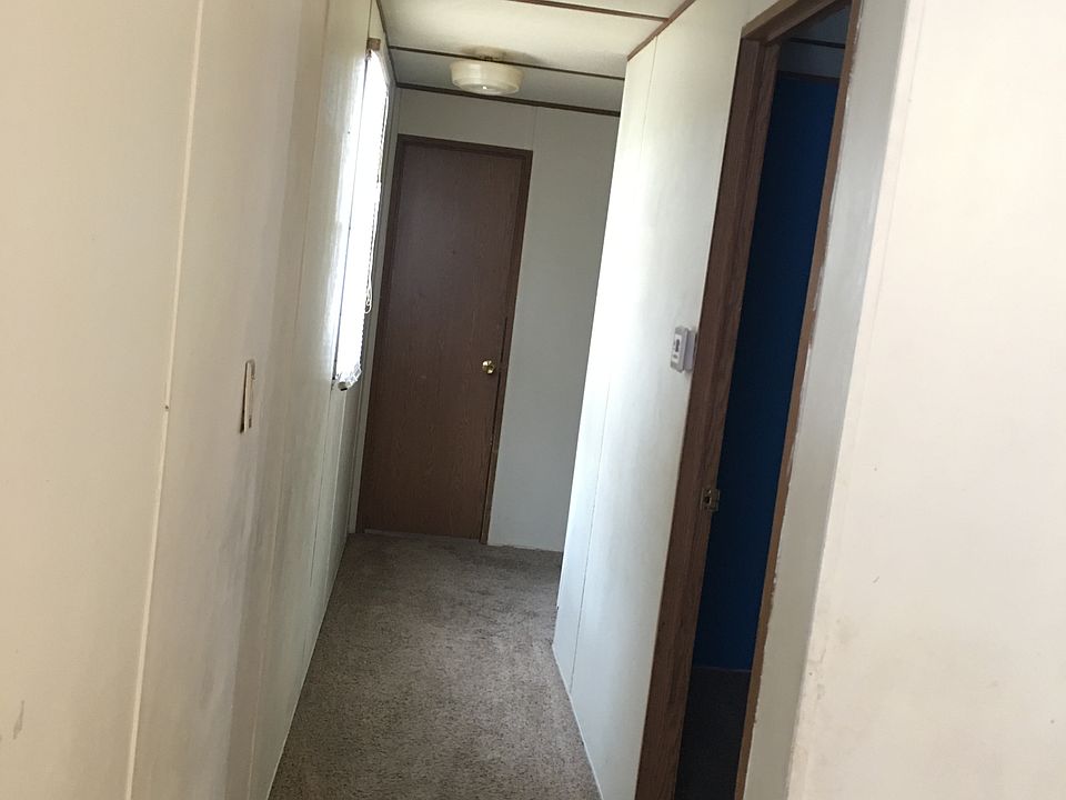 1st image of 3328 91st Dr NE