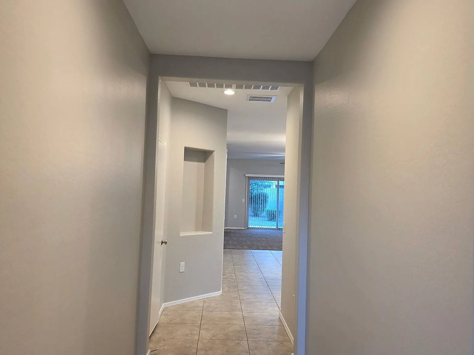 4 bed, 2227 sqft, $2,000 — Photo 3