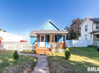 414 54th St, Moline, IL 61265