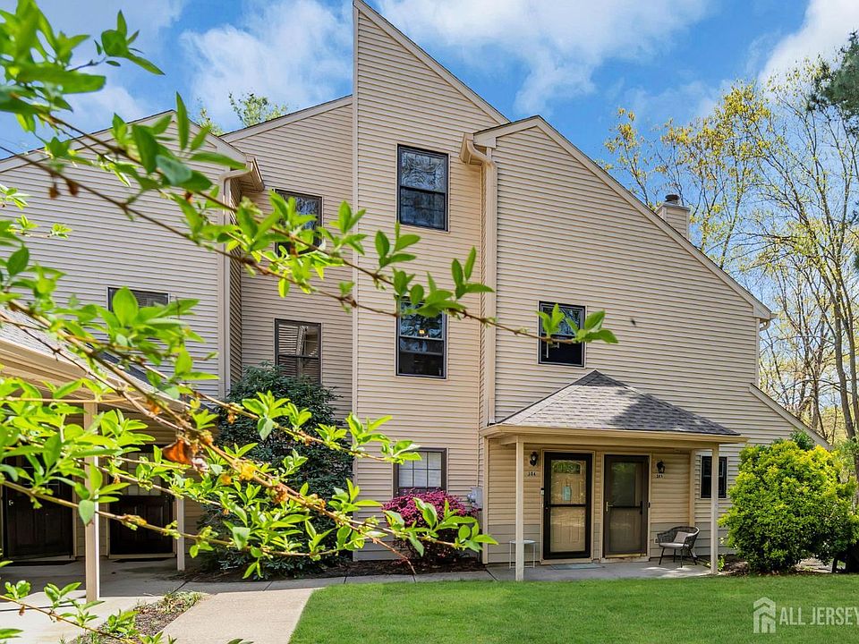 1st image of 305 Owls Nest Ct