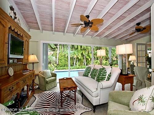 2nd image of 502 N Palm Trl