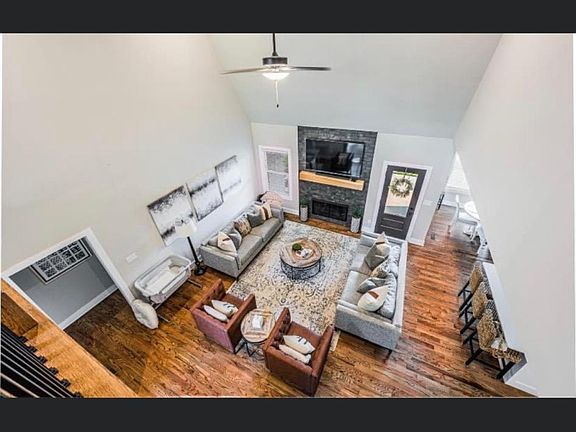 2nd image of 268 Driftwood Ct