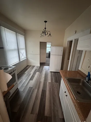 1021 E Wright St #3 Photo 1