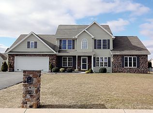 450 Terrilynn Dr, Chambersburg, PA 17202