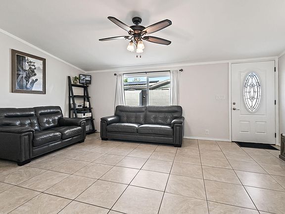 5th image of 719 Vista Del Pueblo St SW