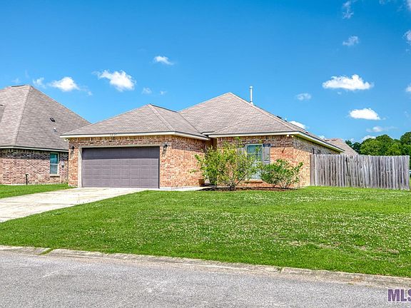 2nd image of 23197 Apricot Dr