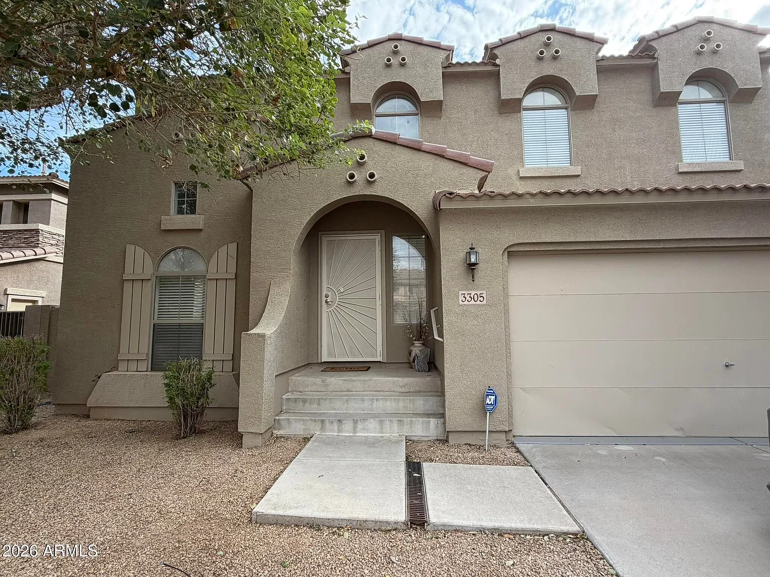 3 bed, 2298 sqft, $2,795 — Photo 3
