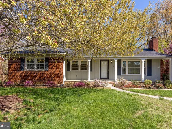 6025 Sumner Rd, Alexandria, VA 22310