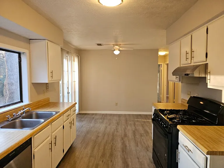 8147 Flamingo Dr — Photo 11
