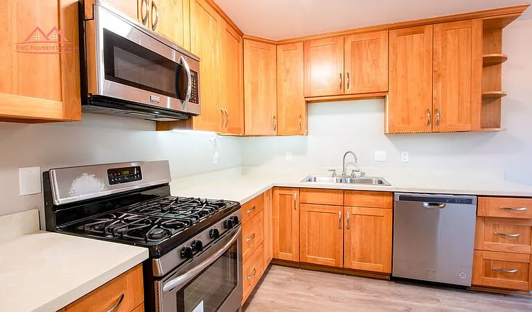868 Miller Ave — Photo 12