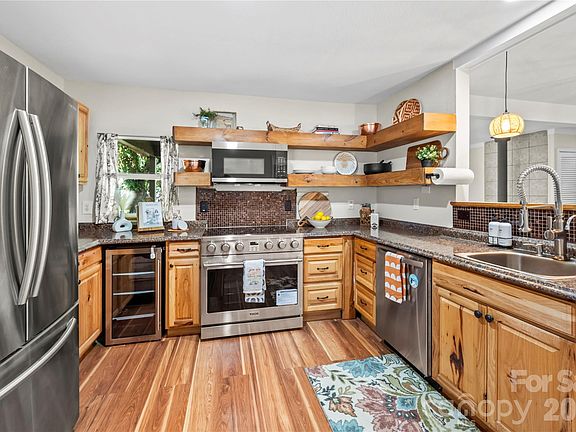 2nd image of 2323 Greater Druid Hills Blvd