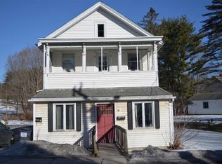 12 Cummings St, Hoosick Falls, NY 12090