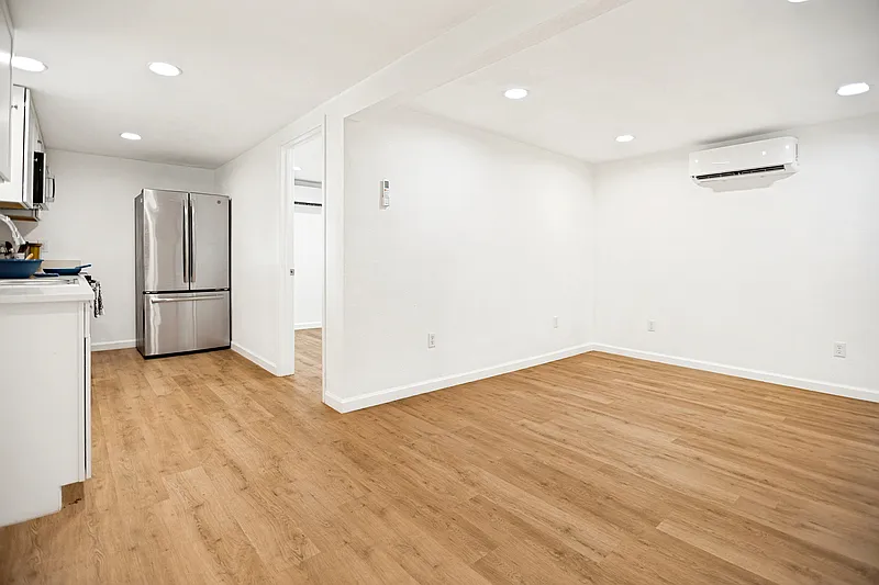 2 bed, 1.0 bath, 588 sqft, $1,445 — Photo 4