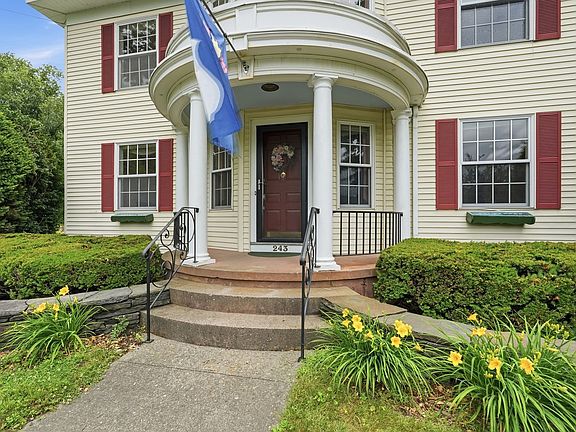 4th image of 243 Colrain Rd