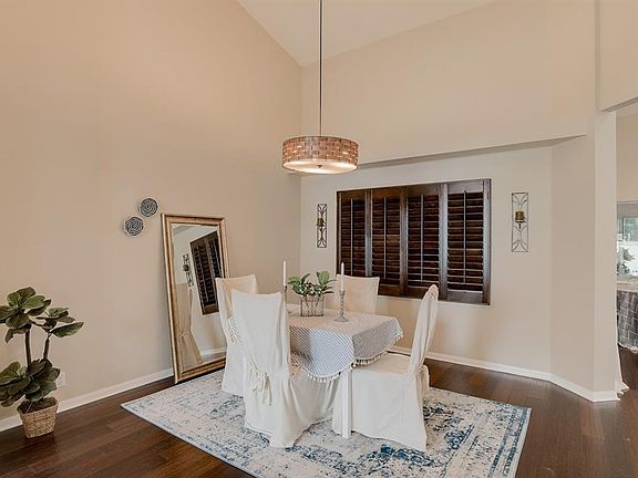 5th image of 6660 Deering Cir