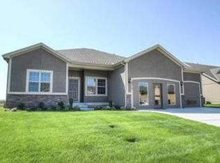 19312 Newcastle St, Spring Hill, KS 66083