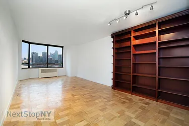 Rented by NextStopNY