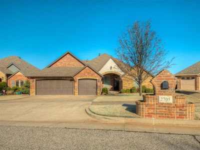 2705 SE 6th St, Moore, OK, 73160
