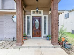 2601 Highcloud Dr, Lockhart, TX 78644