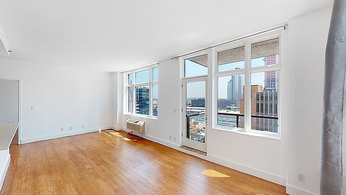 1st image of 226 50th Ave APT 10A