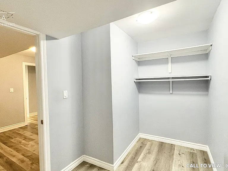 9 Mantz Cres #2 — Photo 8